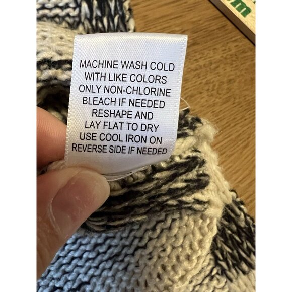 Linda Anderson Poncho Women's OS ‎ Striped Fringe Sweater Boho Western Aztec - Picture 9 of 10